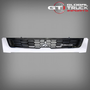 Grille White - Mitsubishi Fighter FM FN 2011 On